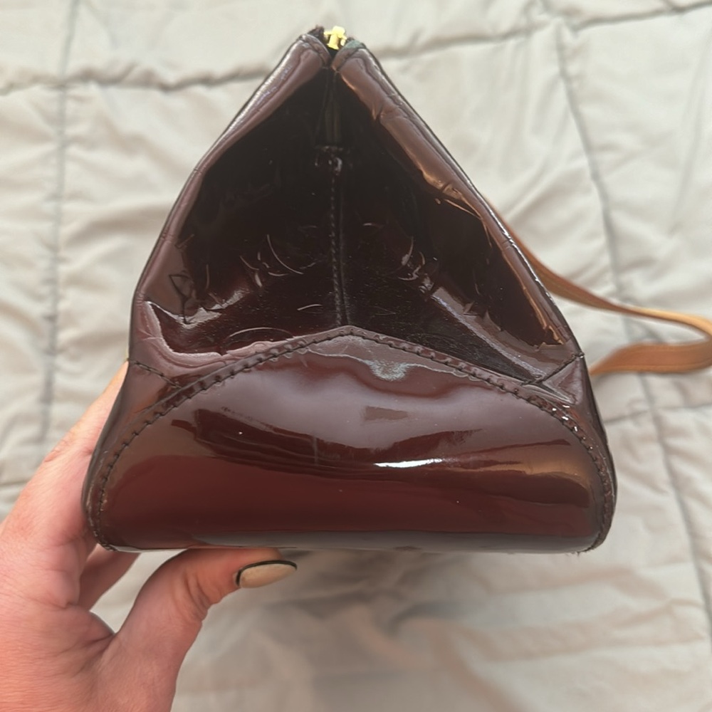 Authentic Louis Vuitton Mono Vernis Rosewood Avenue- Amarante - Picture 6 of 17